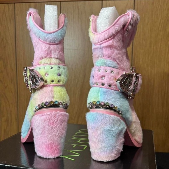 Dolls Kill Pastel tie-dye fuzzy festival style cowboy boots Size 8 Womens - Picture 5 of 6